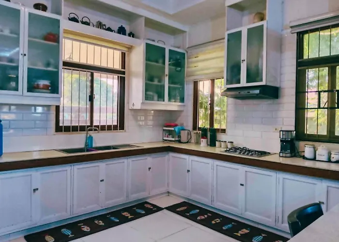 Holiday home Aesthetic Luxury Estate Near Bgc And Airport *