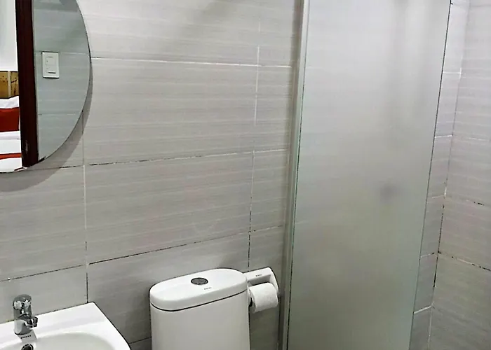 Aesthetic Luxury Estate Near Bgc And Airport Holiday home