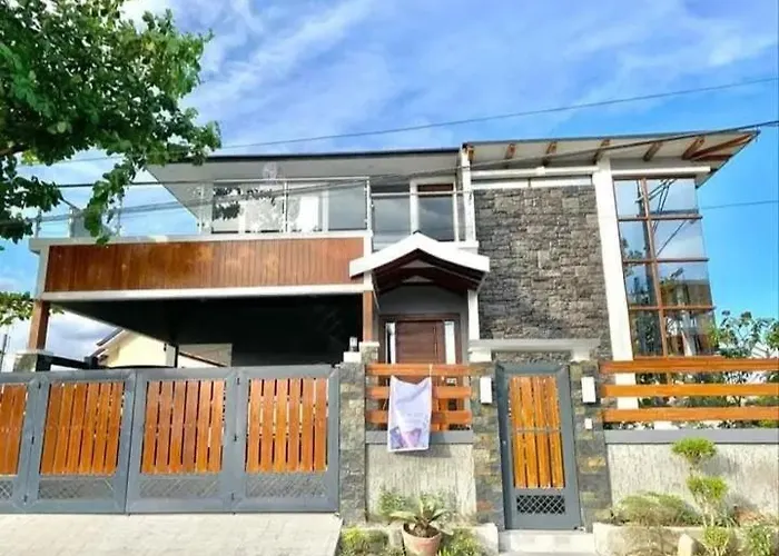 Aesthetic Luxury Estate Near Bgc And Airport *