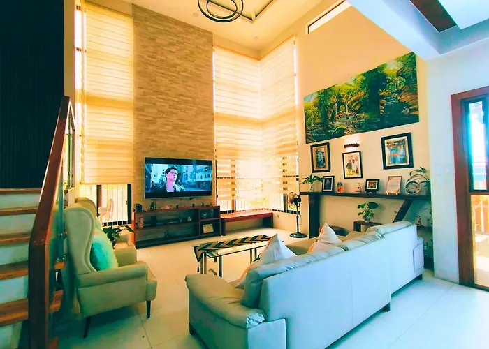 Aesthetic Luxury Estate Near Bgc And Airport